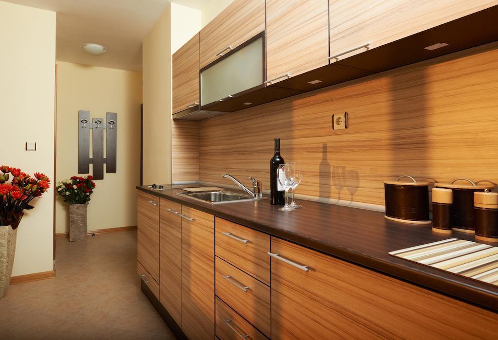 Stanny Court Aparthotel Nesebar Rum bild
