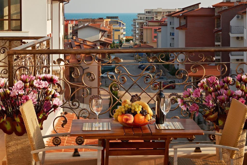Stanny Court Aparthotel Nesebar Rum bild