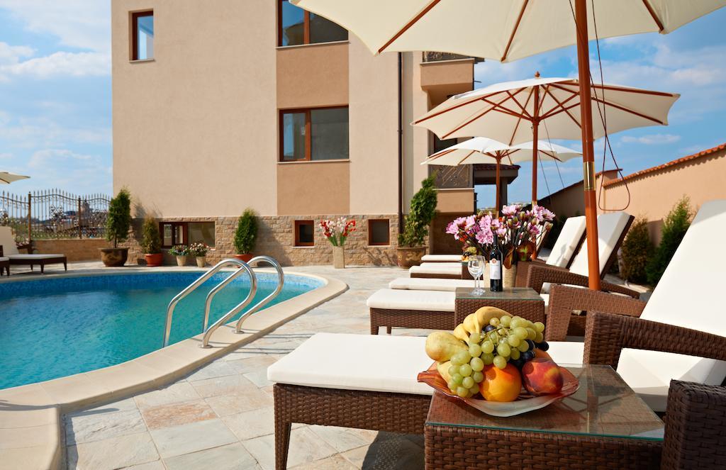 Stanny Court Aparthotel Nesebar Rum bild