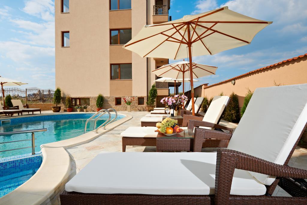 Stanny Court Aparthotel Nesebar Rum bild